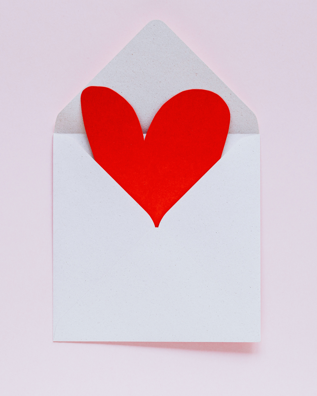 Read more about the article The Secrets to Self-Love in a Stylish World: Practical Tips for Confidence and Authenticity